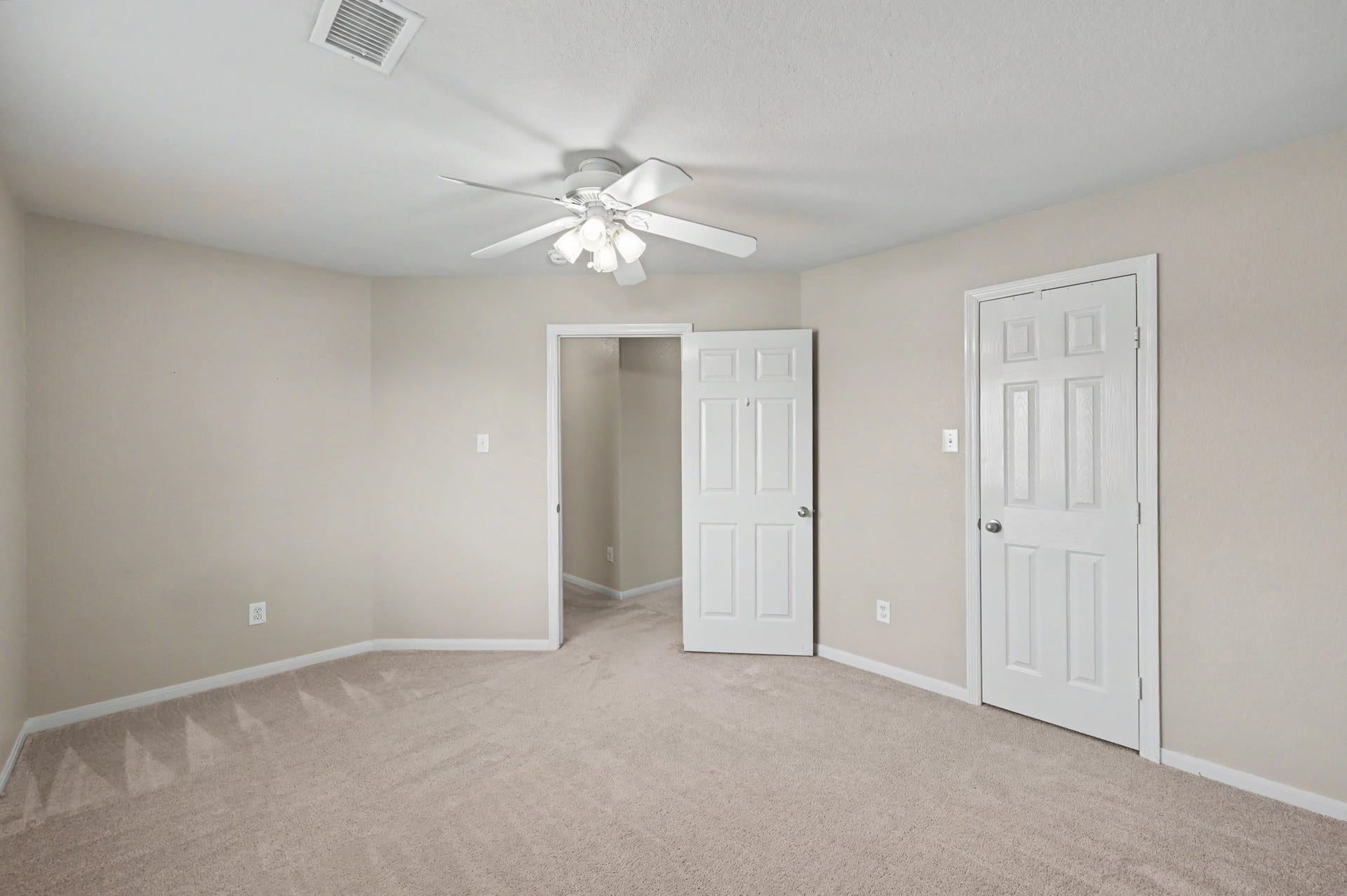 9411 Sagehampton Court, Spring, TX 77379 9411 Sagehampton Court, Spring, TX 77379