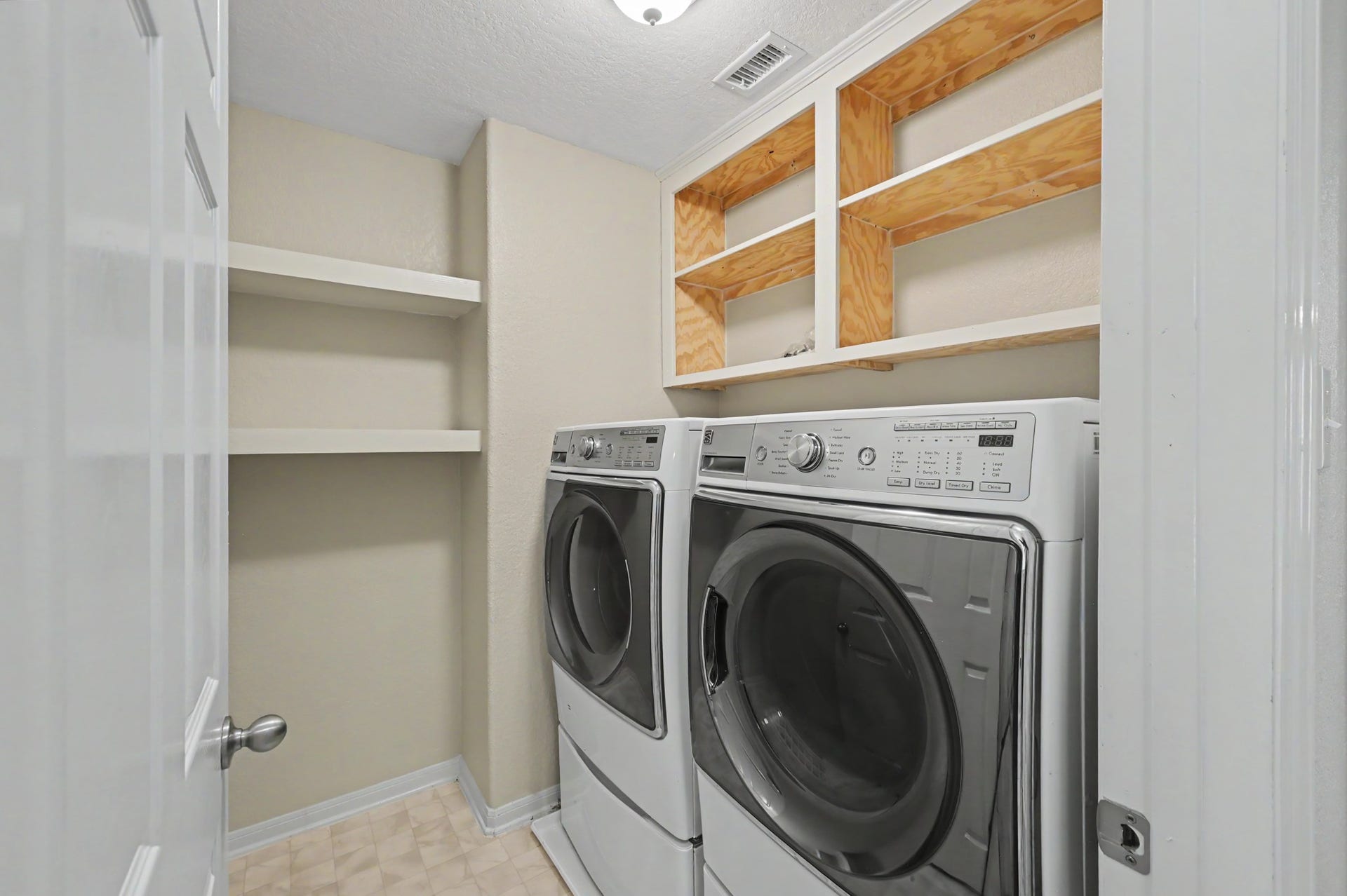 9411 Sagehampton Court, Spring, TX 77379 9411 Sagehampton Court, Spring, TX 77379