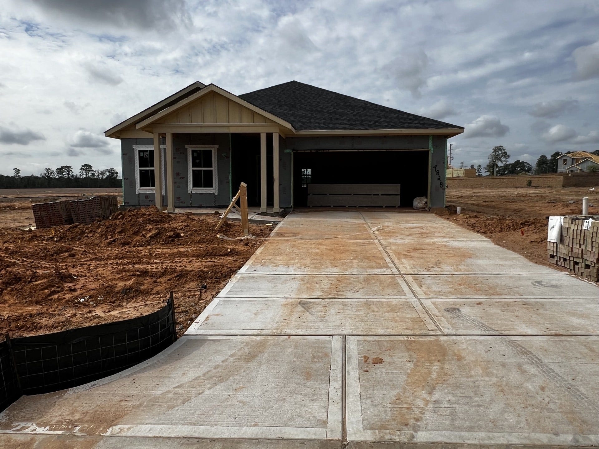 9828 Delta Wing Drive, Conroe, TX 77303 9828 Delta Wing Drive, Conroe, TX 77303