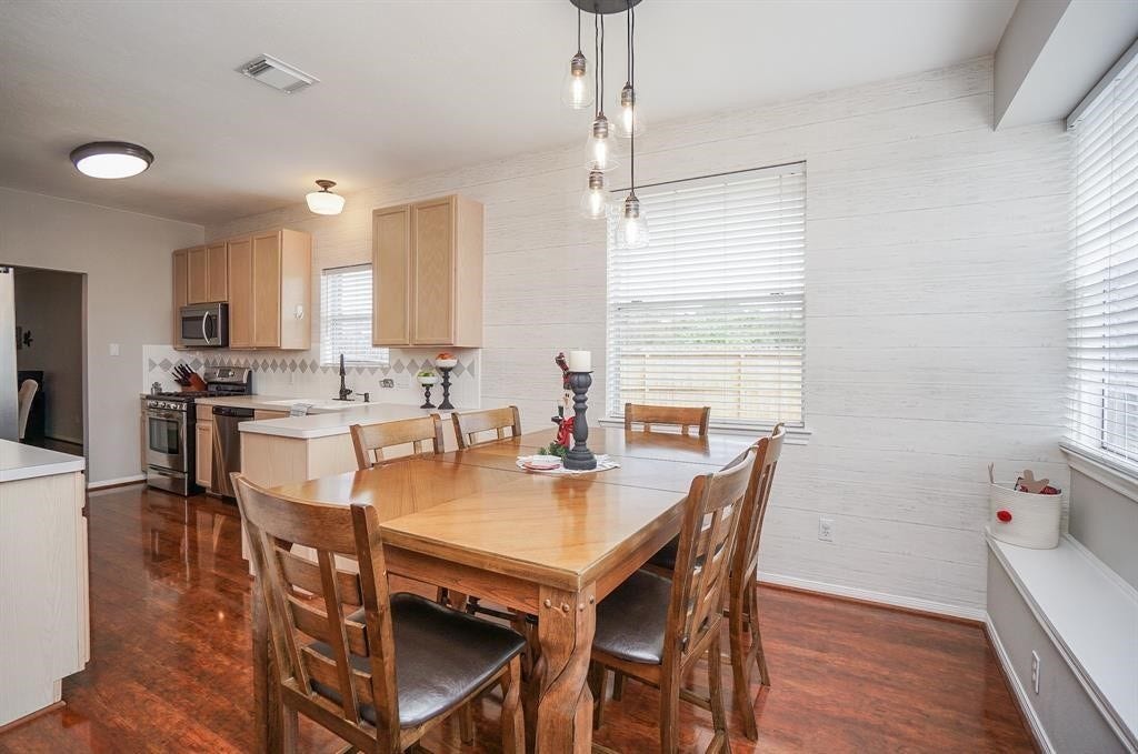 16531 Village View Trail, Sugar Land, TX 77498 16531 Village View Trail, Sugar Land, TX 77498