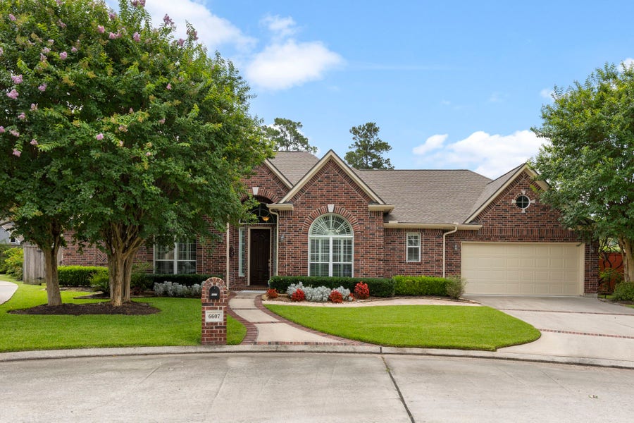 Property photo for 6607 Barrington Green, Houston, TX