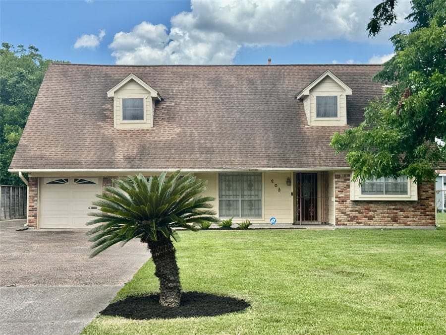 Property photo for 203 E Thornton Road, Houston, TX