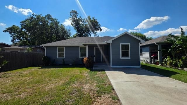 Property photo for 205 Leora Avenue, Pasadena, TX