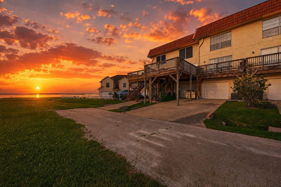 Property photo for 71 Regency Point, Montgomery, TX