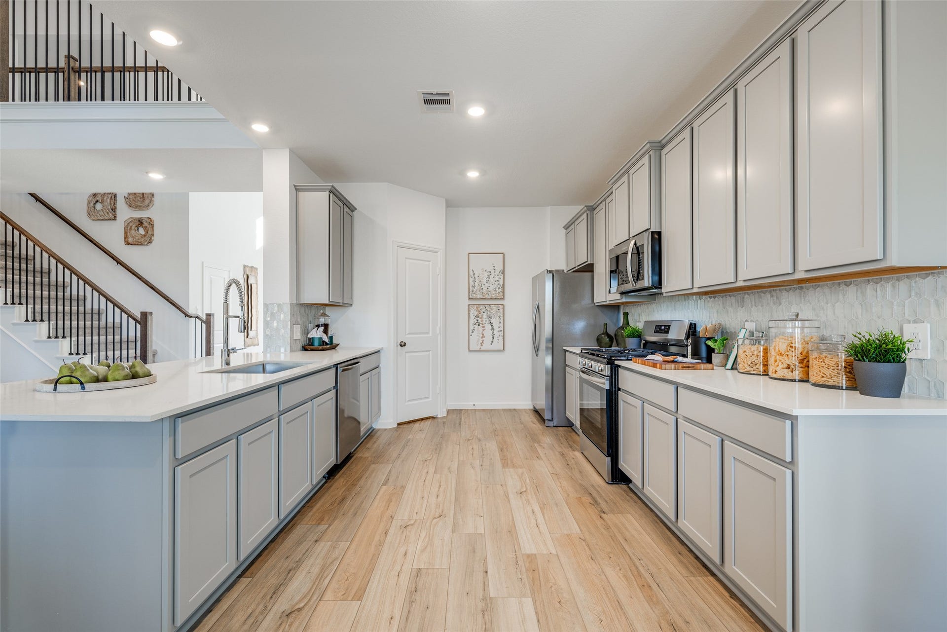 1056 Thistlewood Trail, Magnolia, TX 77355 1056 Thistlewood Trail, Magnolia, TX 77355