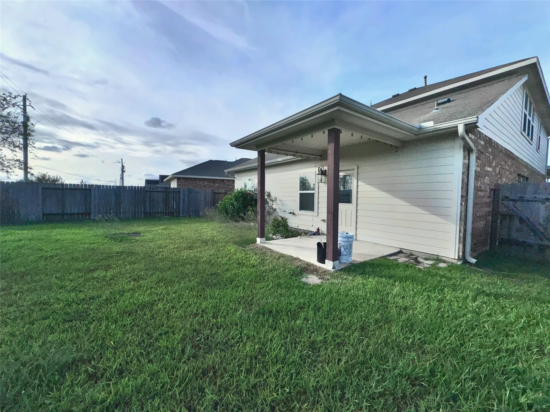 11009 Groveshire Drive, Texas City, TX 77591