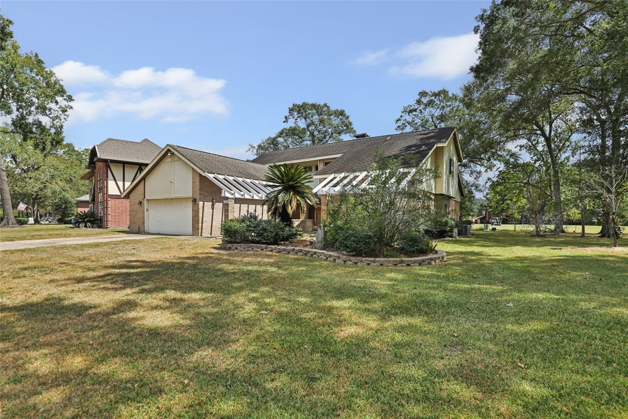 Property photo for 16142 Sea Palms Drive, Crosby, TX