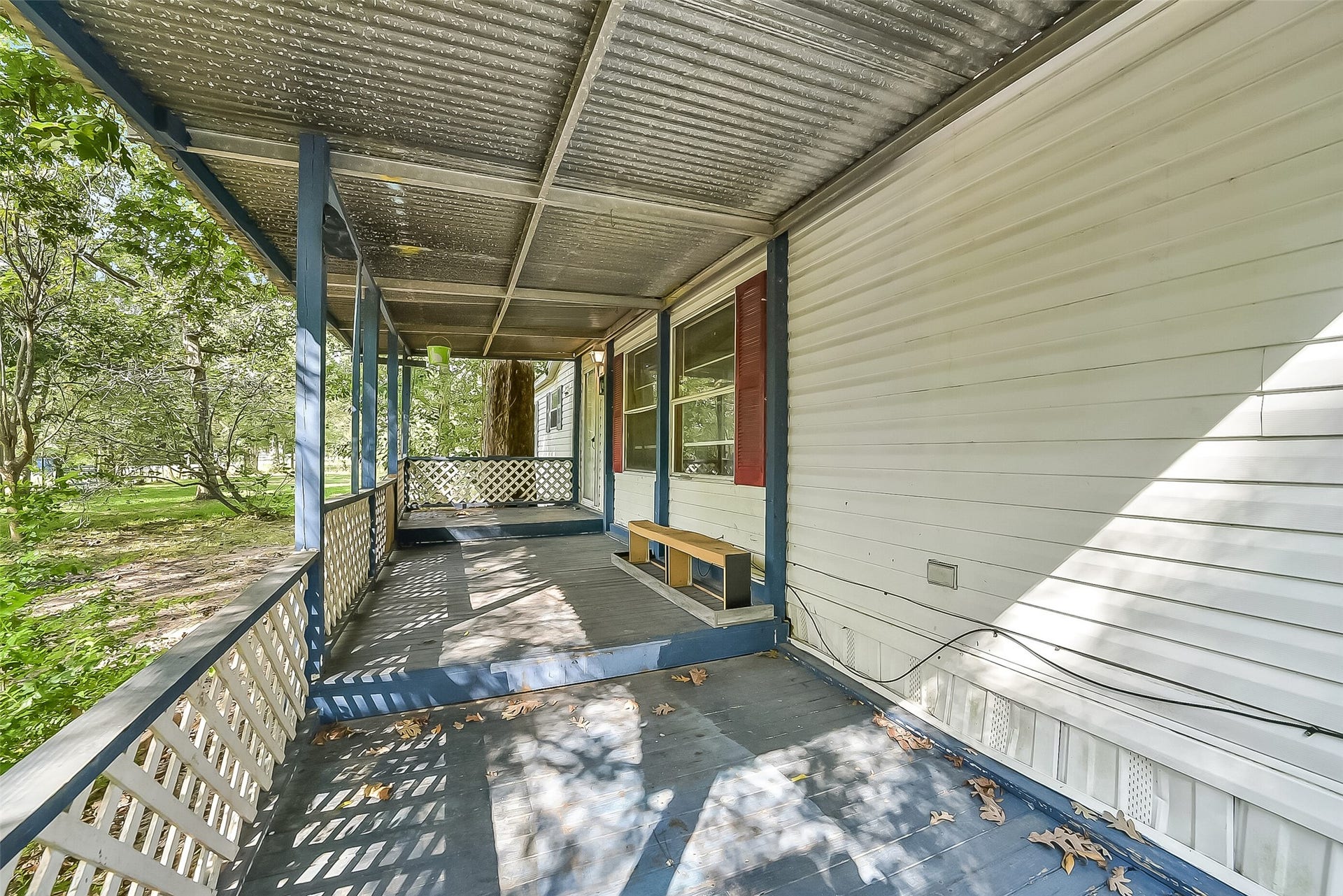 17315 Valley Lane, Conroe, TX 77306