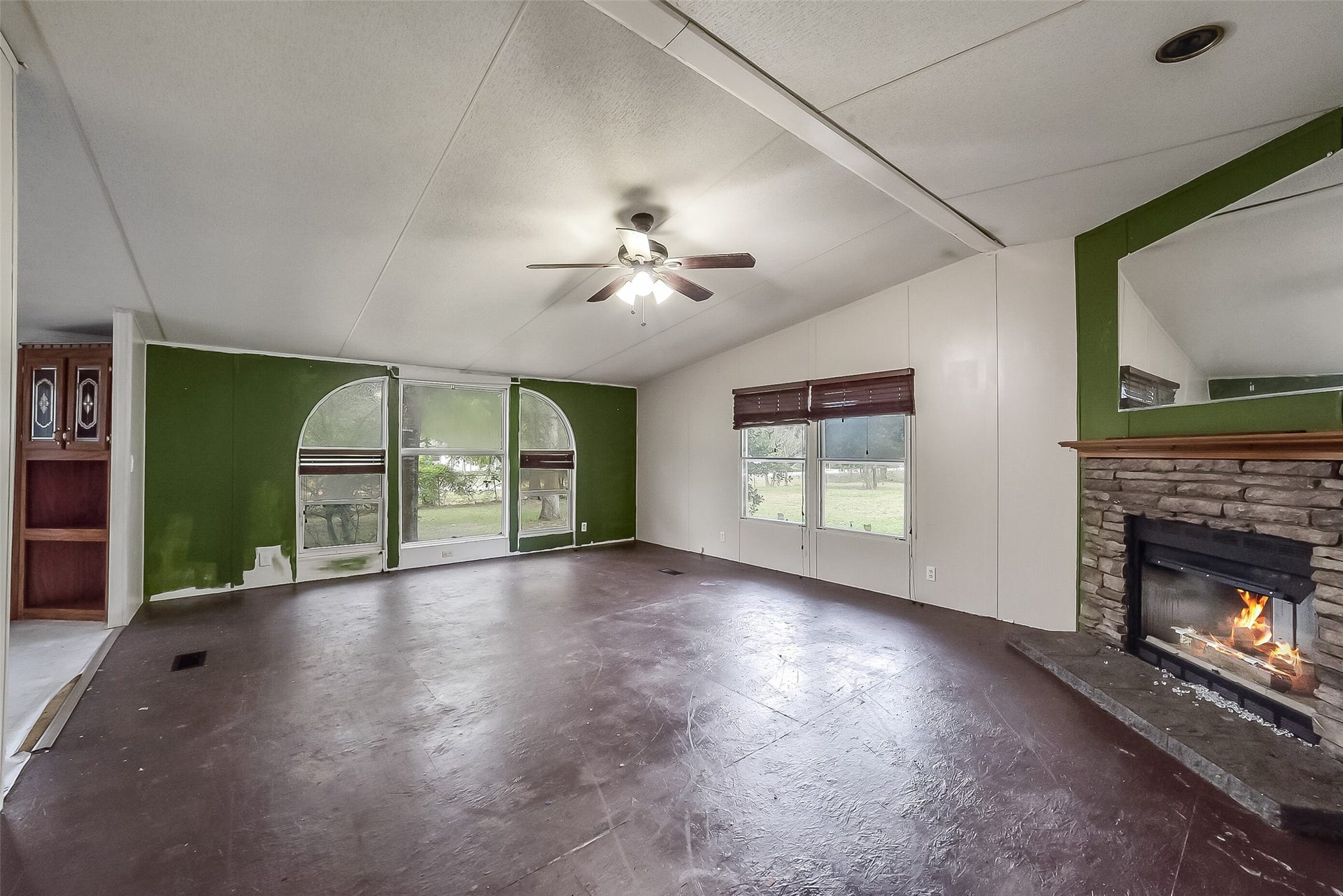 17315 Valley Lane, Conroe, TX 77306