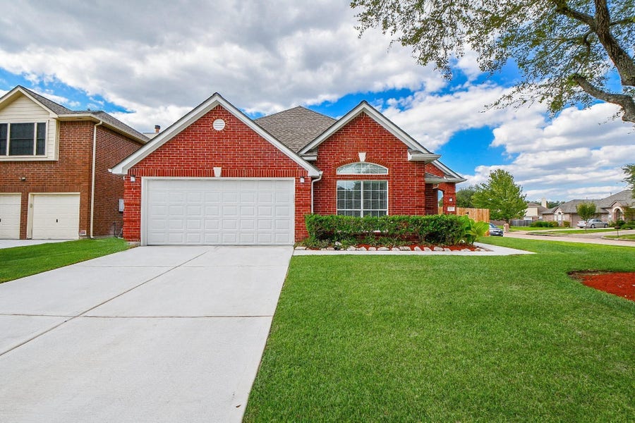 Property photo for 802 Childers Court, Stafford, TX