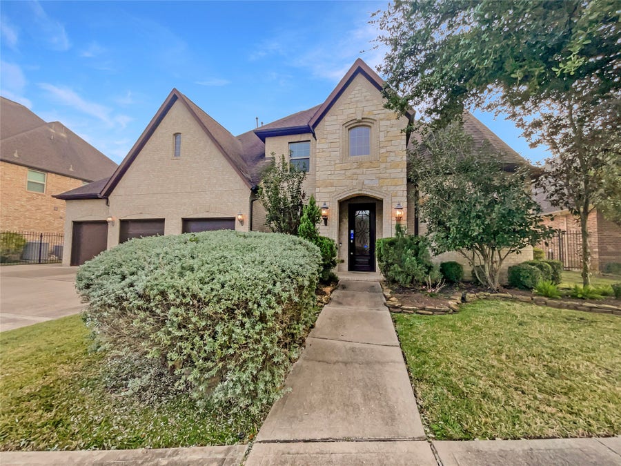 Property photo for 195 Flamingo Bay Drive, Missouri City, TX