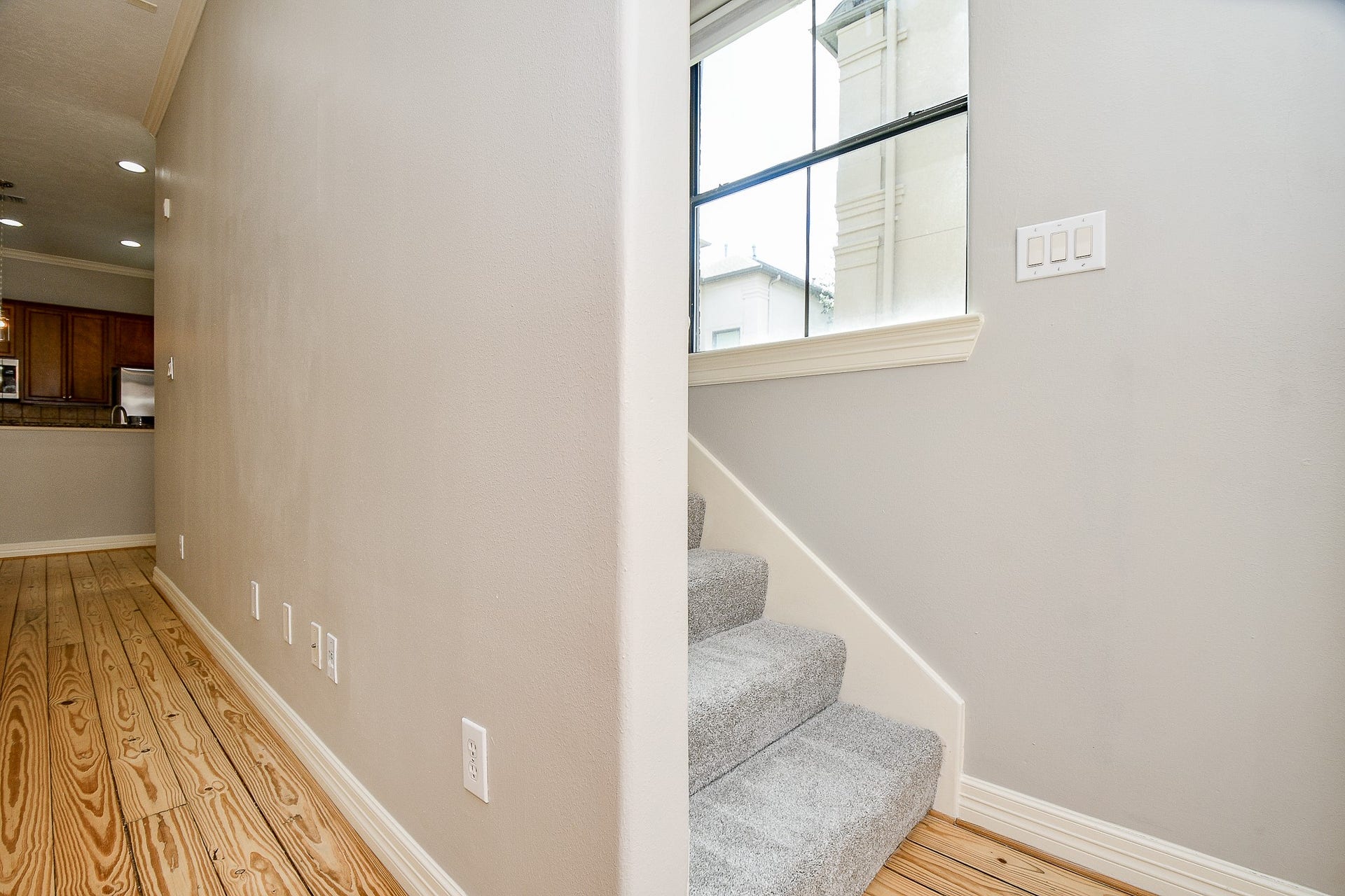 118 McGowen Street, #K, Houston, TX 77006 Brand new carpet and recently painted all around
