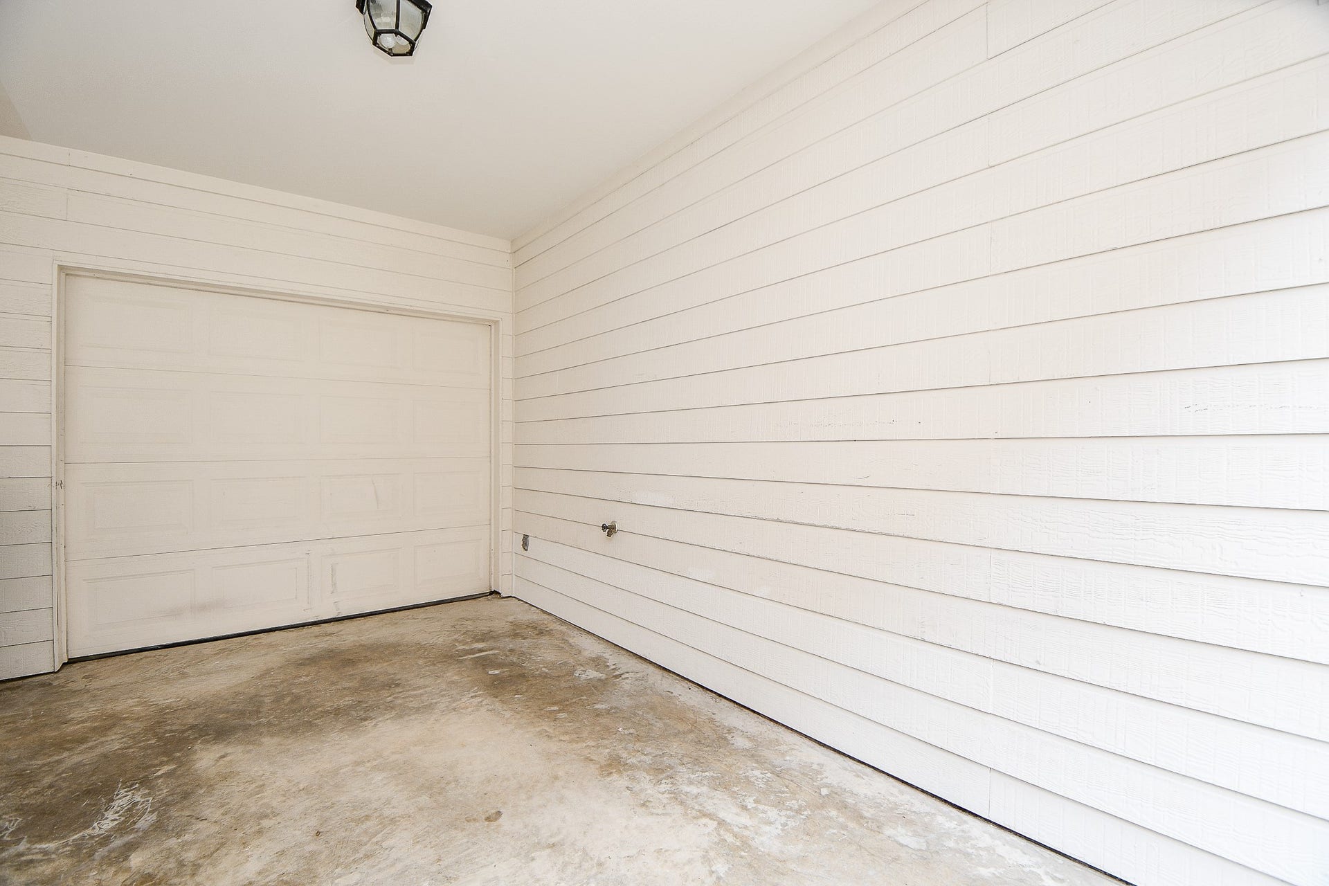 118 McGowen Street, #K, Houston, TX 77006 Covered parking spot in fron tof the garage