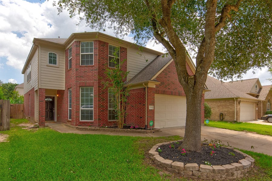 Property photo for 2914 Granite Vale Road, Houston, TX
