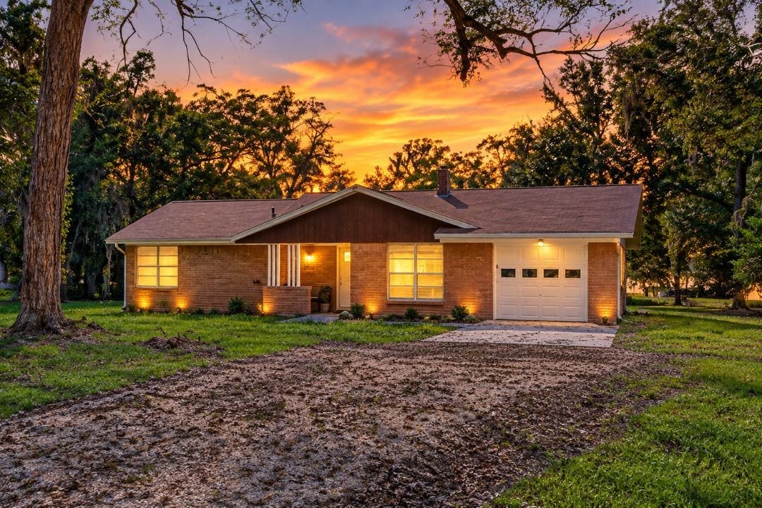 3415 County Road 361, Brazoria, TX 77422 This is an AI-generated image intended to showcase the home's potential design and staging. It is for illustrative purposes only and may not reflect the property's actual condition or features