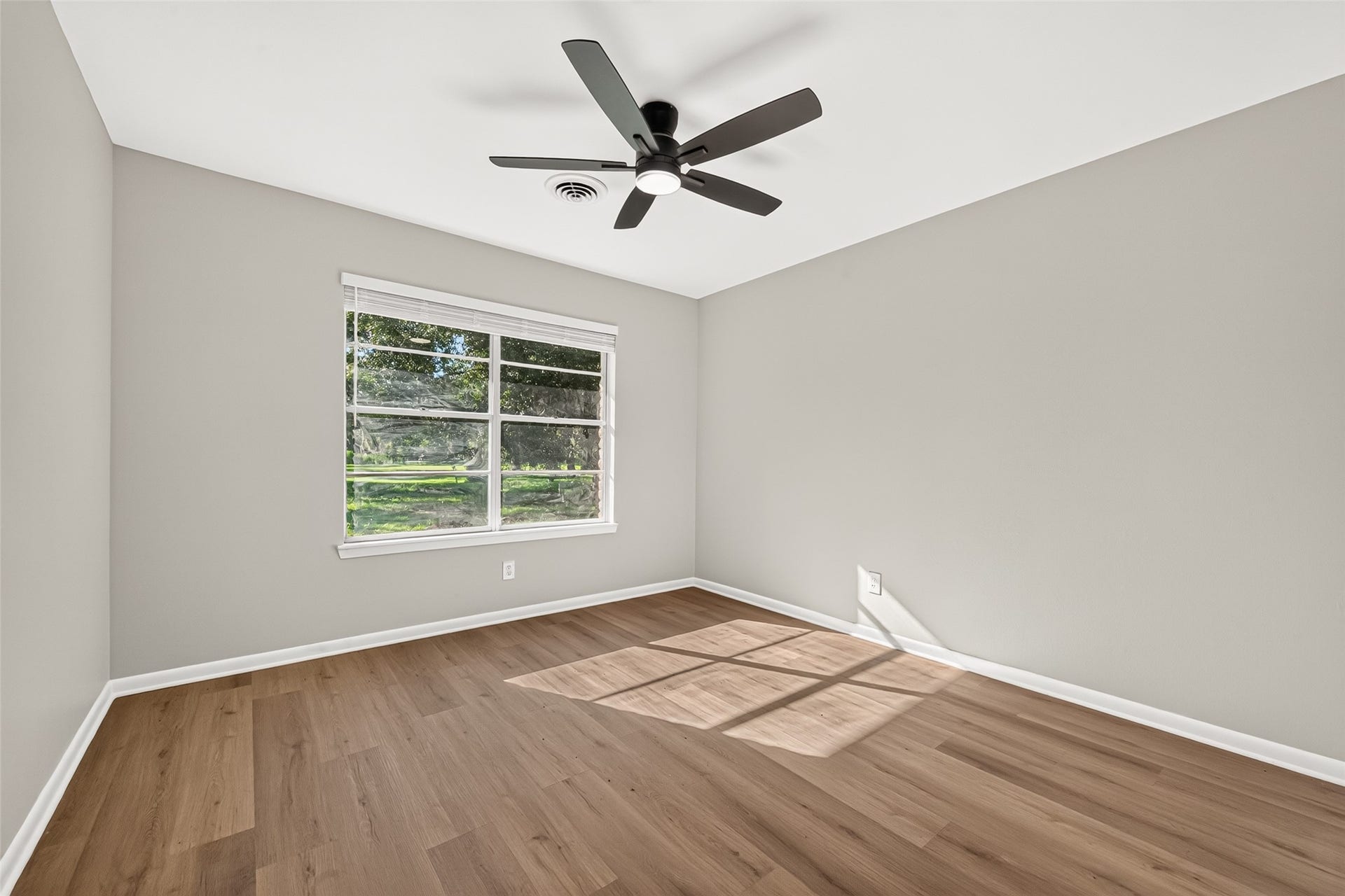 3415 County Road 361, Brazoria, TX 77422 3415 County Road 361, Brazoria, TX 77422