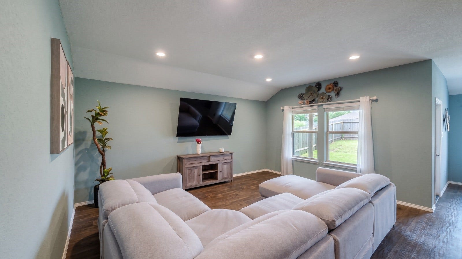 21335 Owl Road, New Caney, TX 77357 21335 Owl Road, New Caney, TX 77357