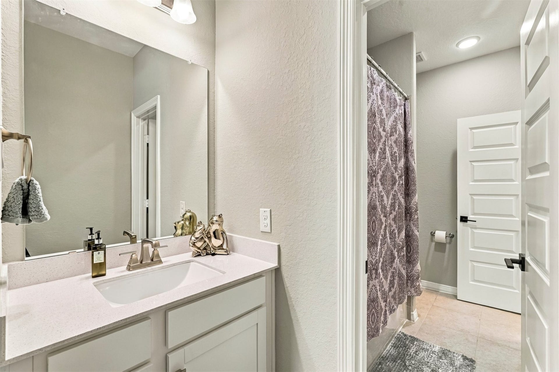 4119 Harmony Crest Lane, Sugar Land, TX 77479 4119 Harmony Crest Lane, Sugar Land, TX 77479