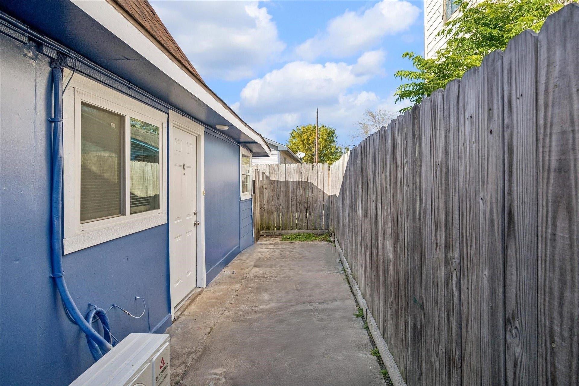 6905 Palestine Street, #C, Houston, TX 77020 6905 Palestine Street, #C, Houston, TX 77020