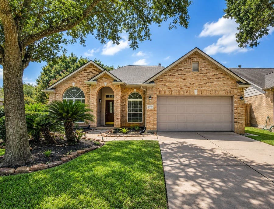 Property photo for 20703 Whitevine Way, Katy, TX