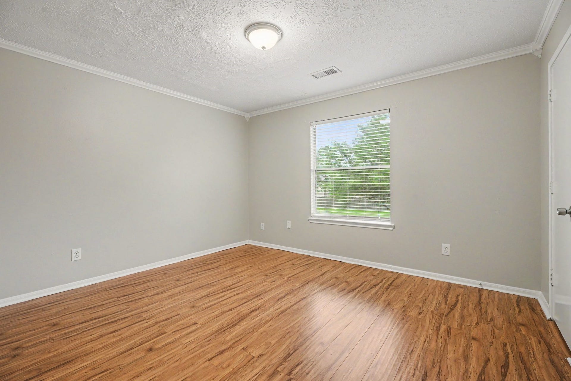2875 Pebble Canyon Lane, Dickinson, TX 77539