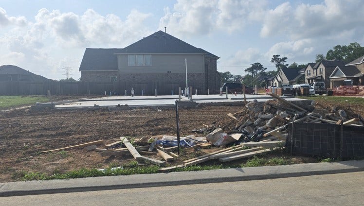 525 Pinot Noir Drive, Alvin, TX 77511 525 Pinot Noir Drive, Alvin, TX 77511