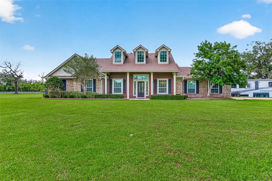 Property photo for 1118 Indian Ridge, Rosharon, TX