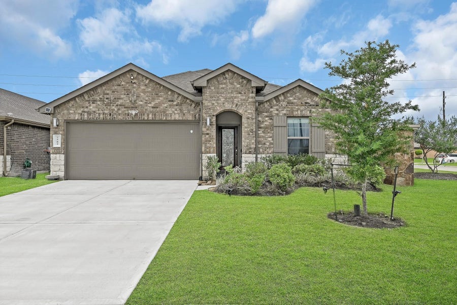 Property photo for 7502 Highland Chase Drive, Richmond, TX