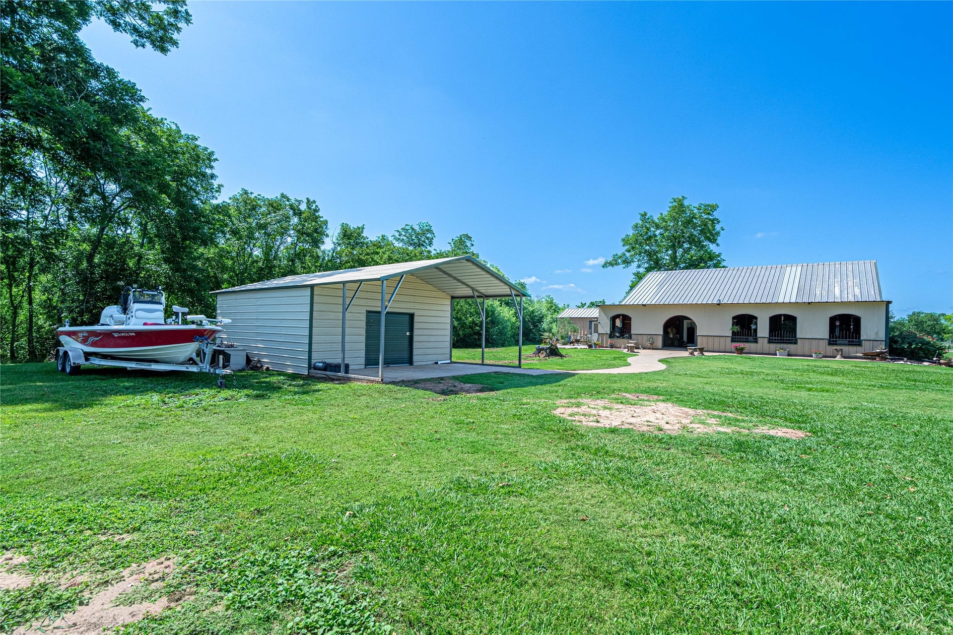41800 Aggie Gee - Storage Shed