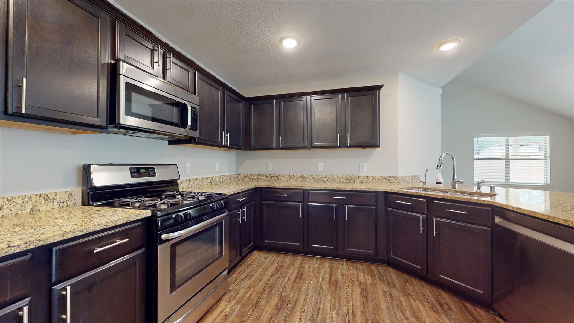 9631 Paloma Creek Drive, Tomball, TX 77375