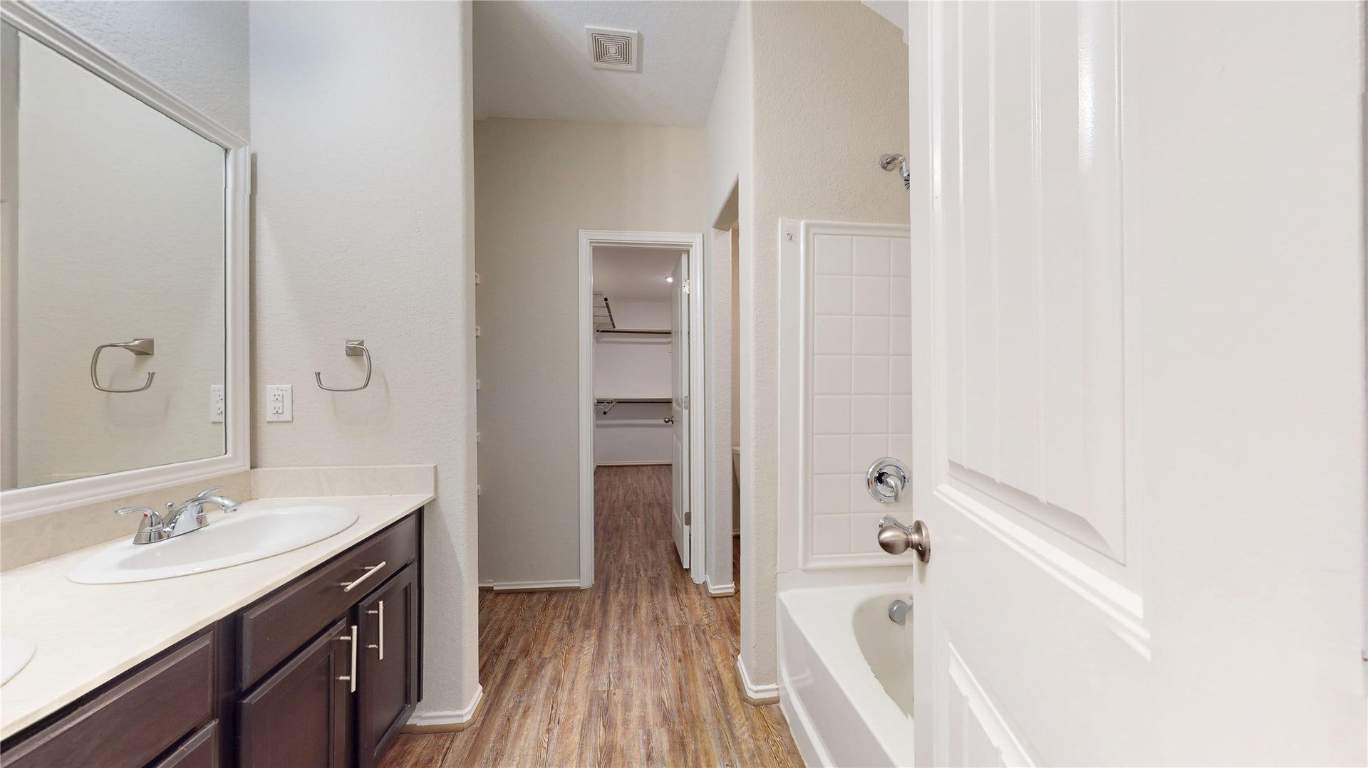 9631 Paloma Creek Drive, Tomball, TX 77375