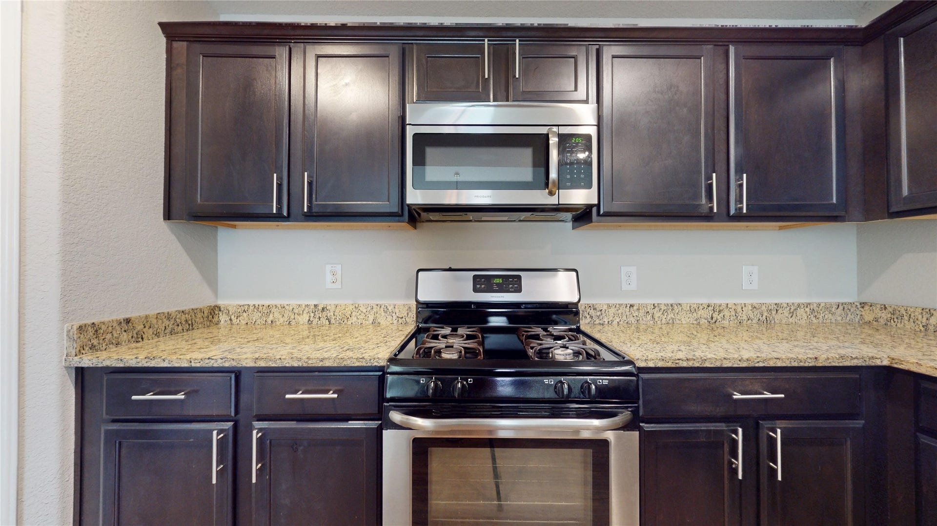 9631 Paloma Creek Drive, Tomball, TX 77375