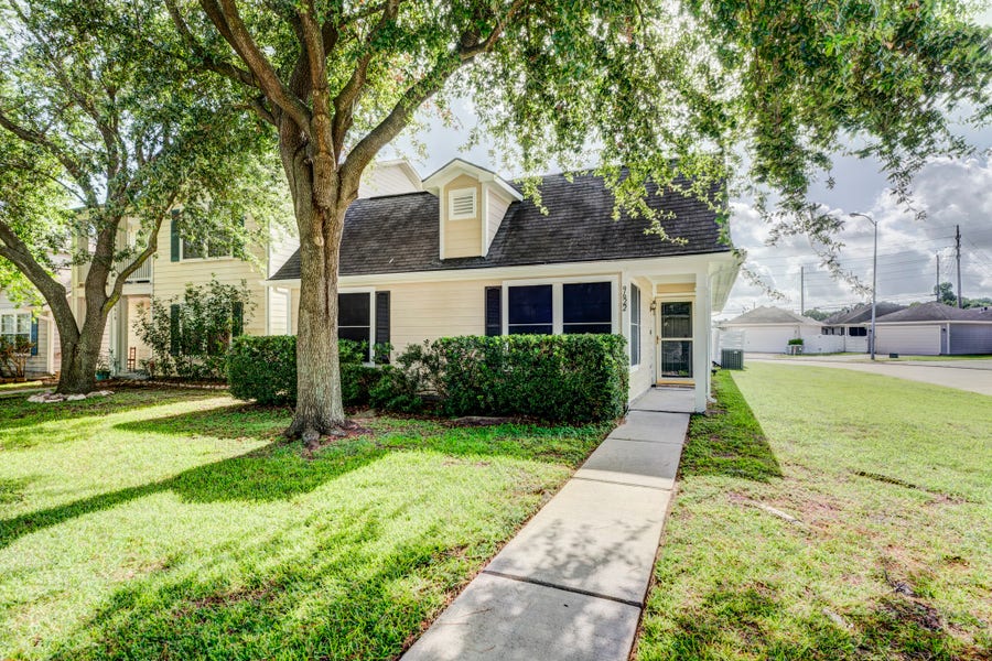 Property photo for 9622 Farrell Drive, Houston, TX