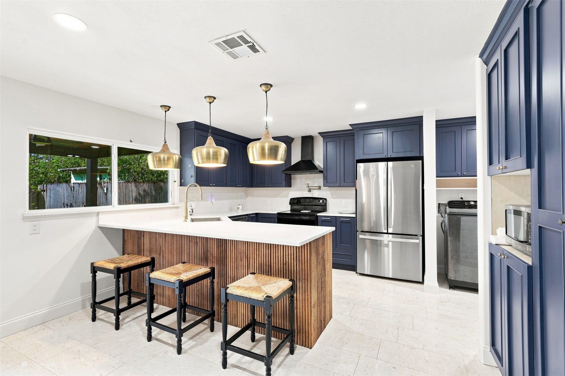15427 Empanada Drive, Houston, TX 77083 15427 Empanada Drive, Houston, TX 77083