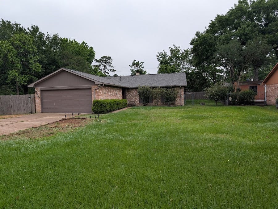 Property photo for 9830 Thistle Trail Drive, Houston, TX