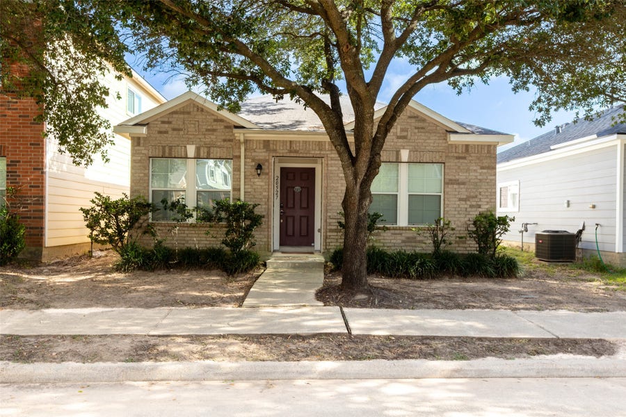 Property photo for 20527 Providence Point Drive, Katy, TX