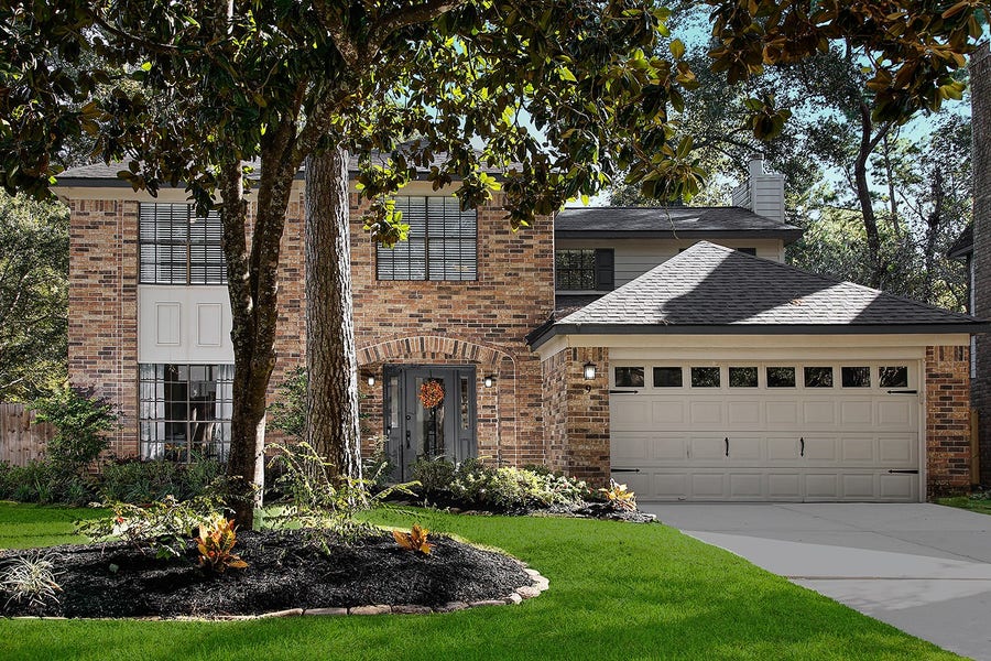 Property photo for 9 Silver Elm Place, The Woodlands, TX