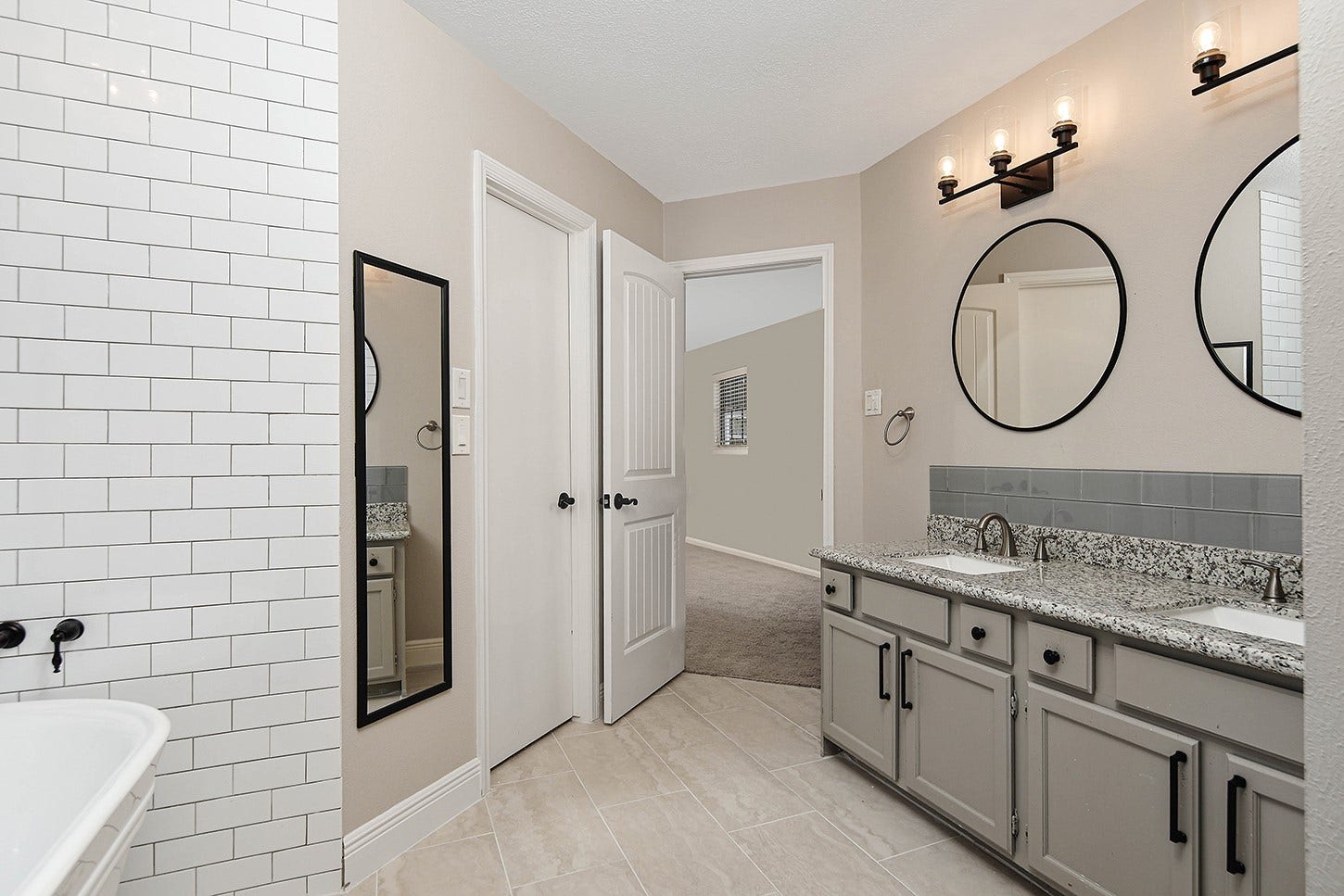 9 Silver Elm Place, The Woodlands, TX 77381 9 Silver Elm Place, The Woodlands, TX 77381