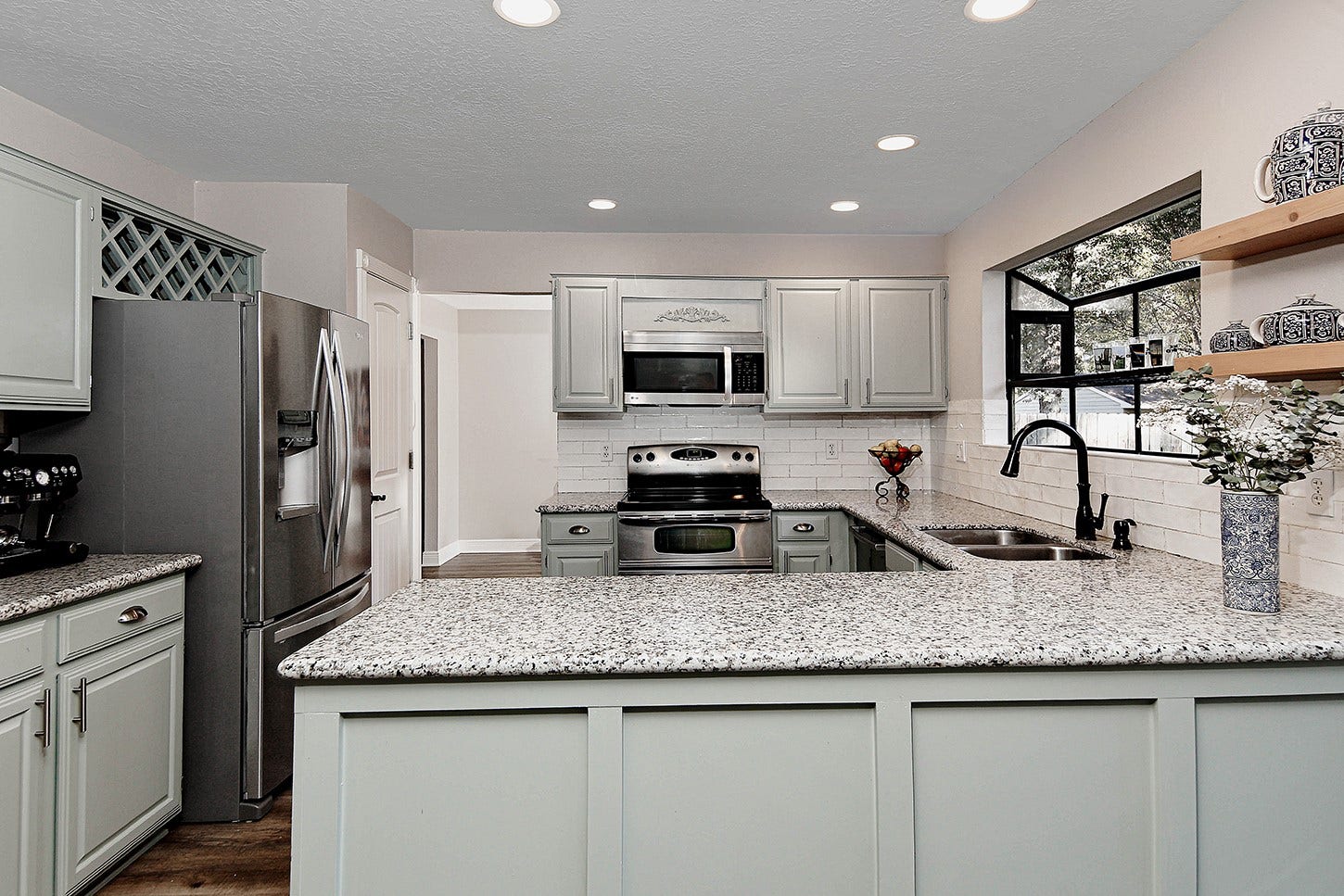 9 Silver Elm Place, The Woodlands, TX 77381 9 Silver Elm Place, The Woodlands, TX 77381