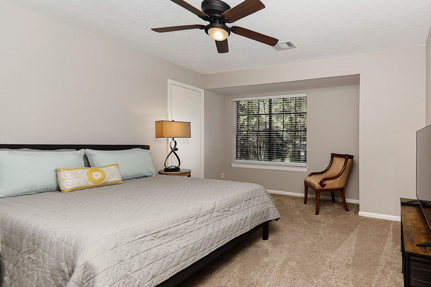 9 Silver Elm Place, The Woodlands, TX 77381 9 Silver Elm Place, The Woodlands, TX 77381