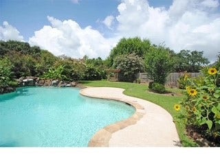 2731 Lakeside Village Drive, Missouri City, TX 77459 2731 Lakeside Village Drive, Missouri City, TX 77459