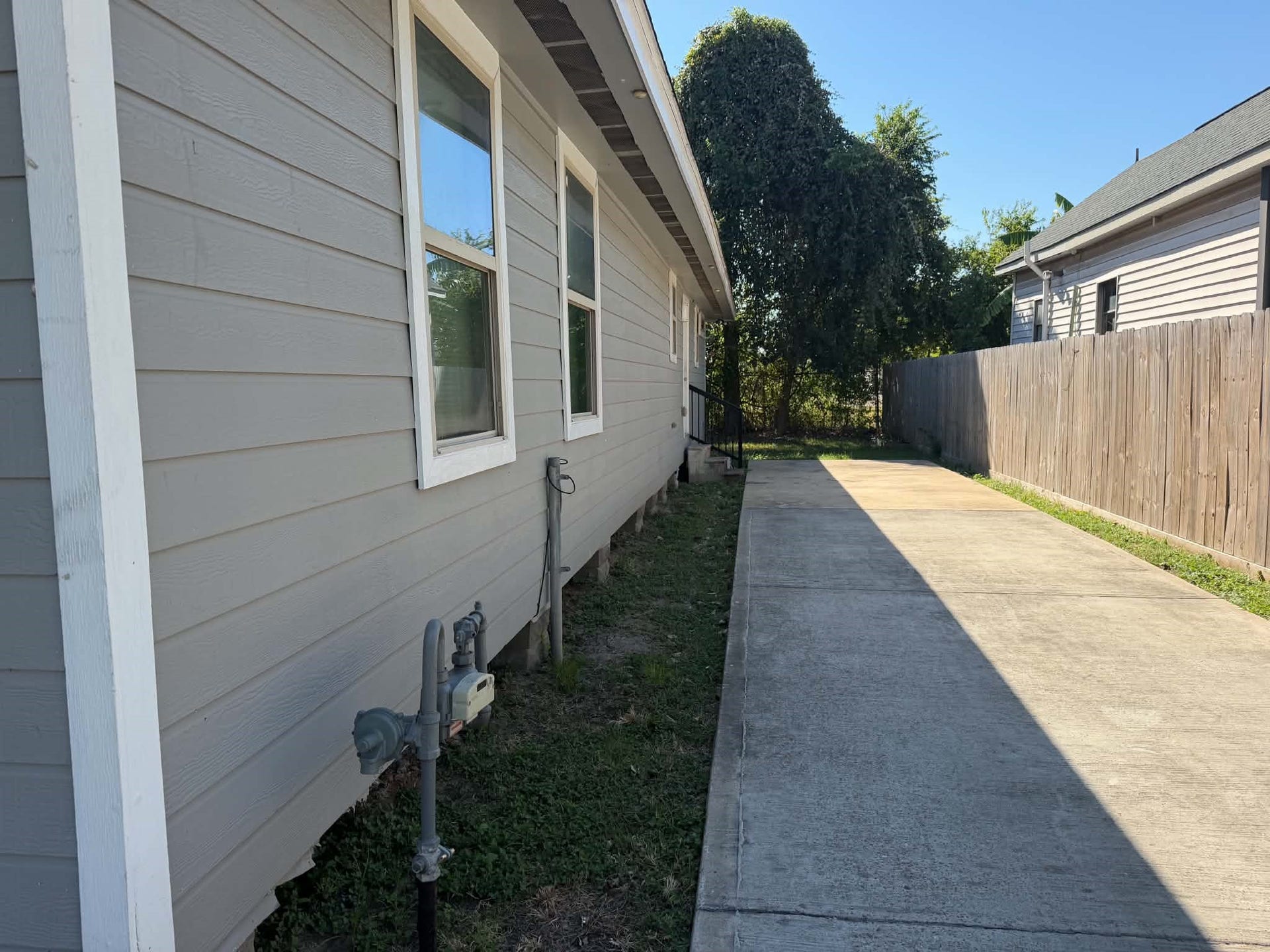 5022 Jewel Street, Houston, TX 77026 5022 Jewel Street, Houston, TX 77026