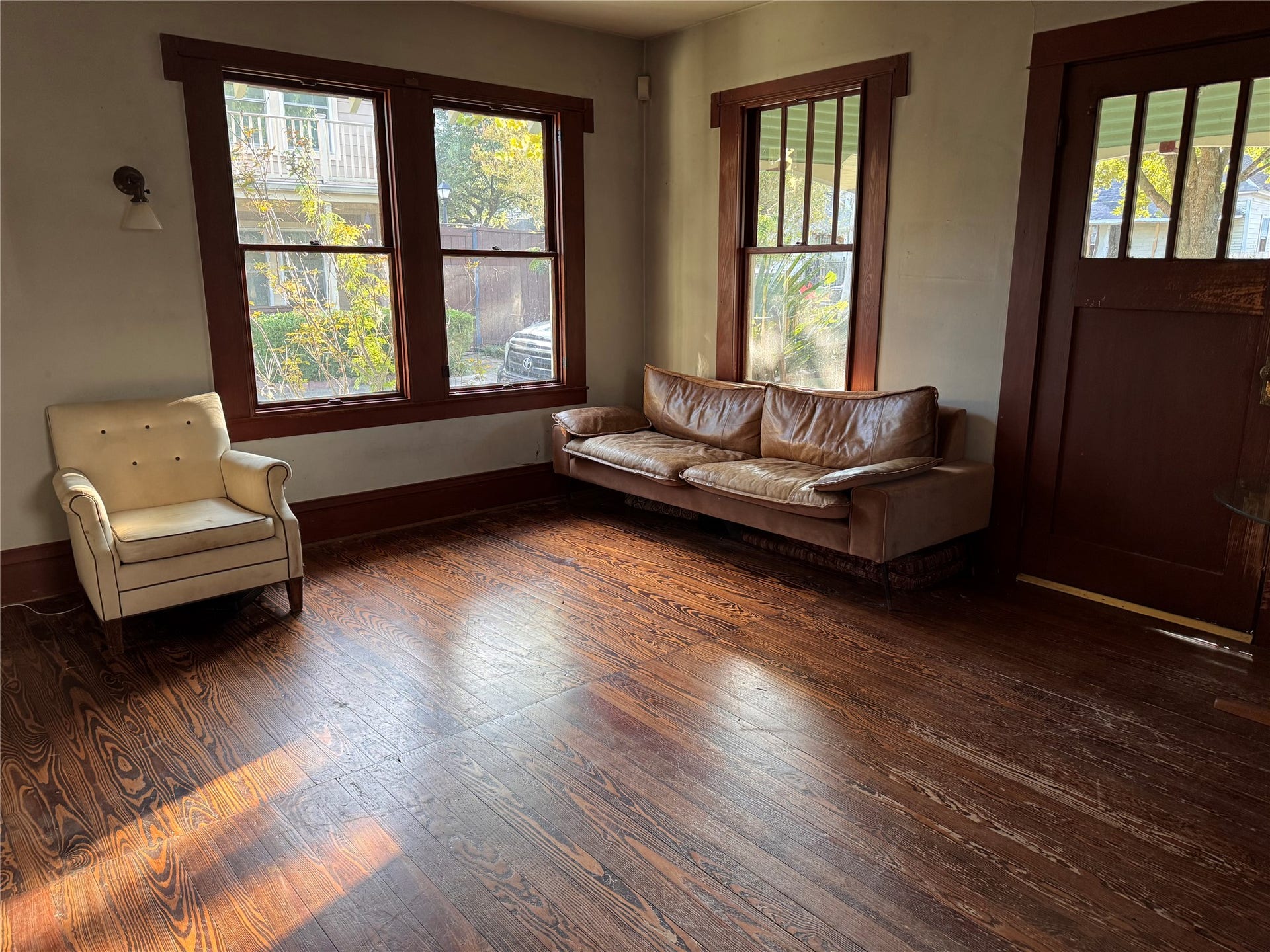 1440 Ashland Street, Houston, TX 77008 Living Room