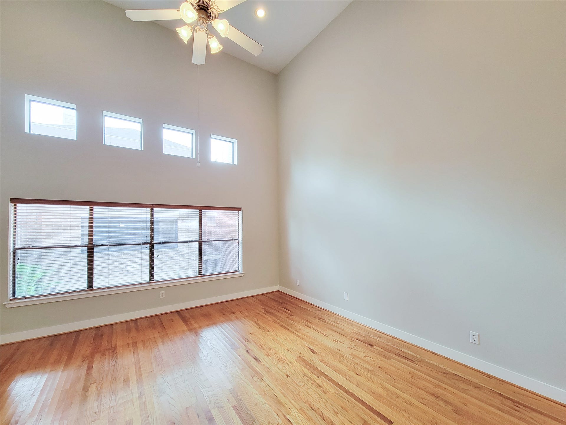 411 West 26th Street, Houston, TX 77008