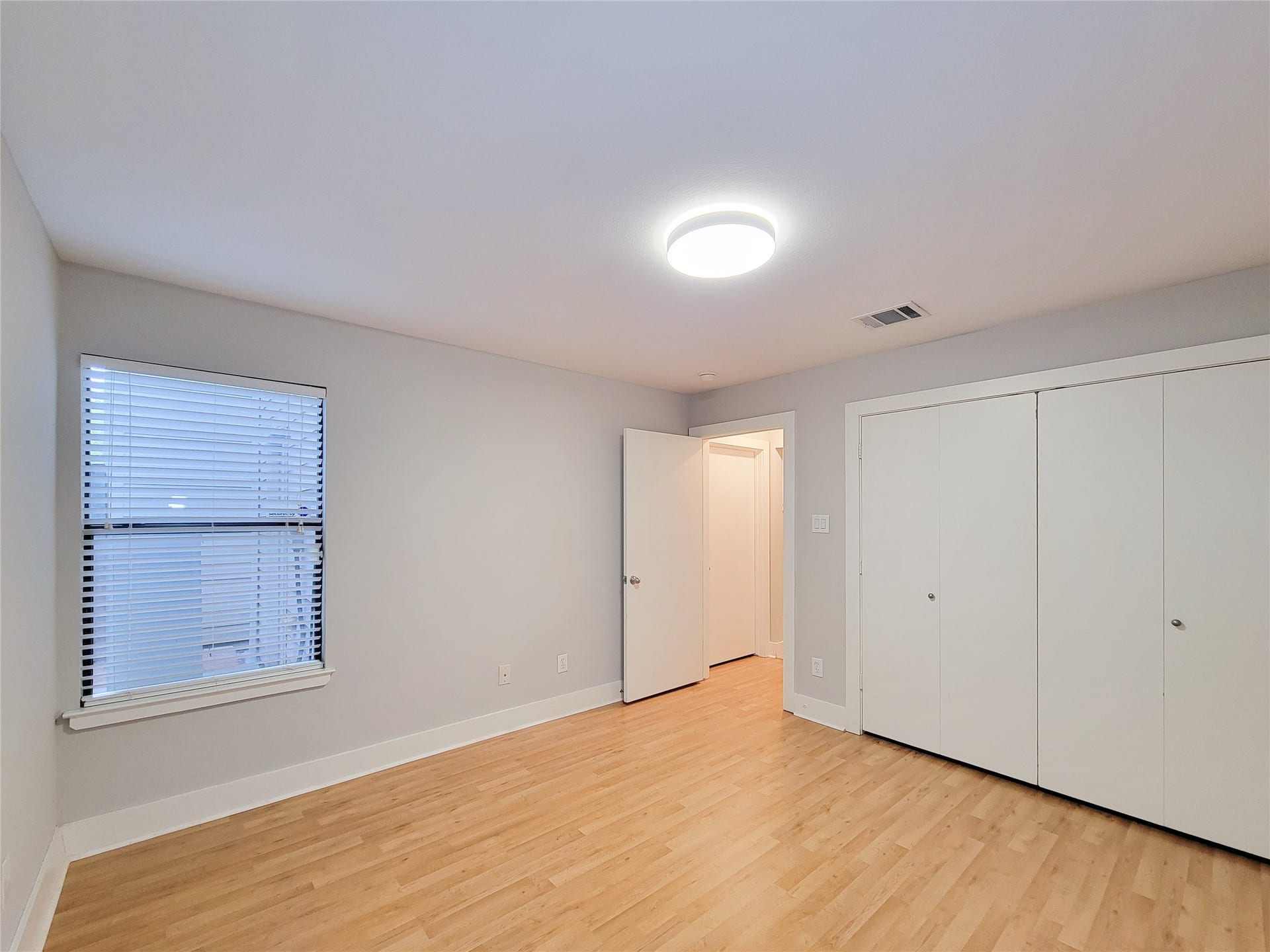 411 West 26th Street, Houston, TX 77008
