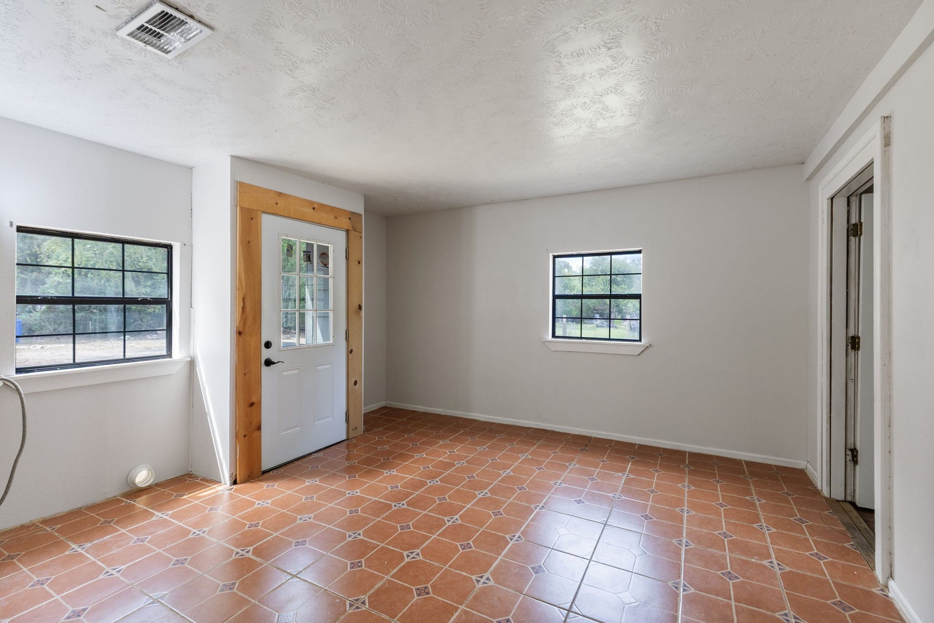 25752 Deer Trail, Hockley, TX 77447