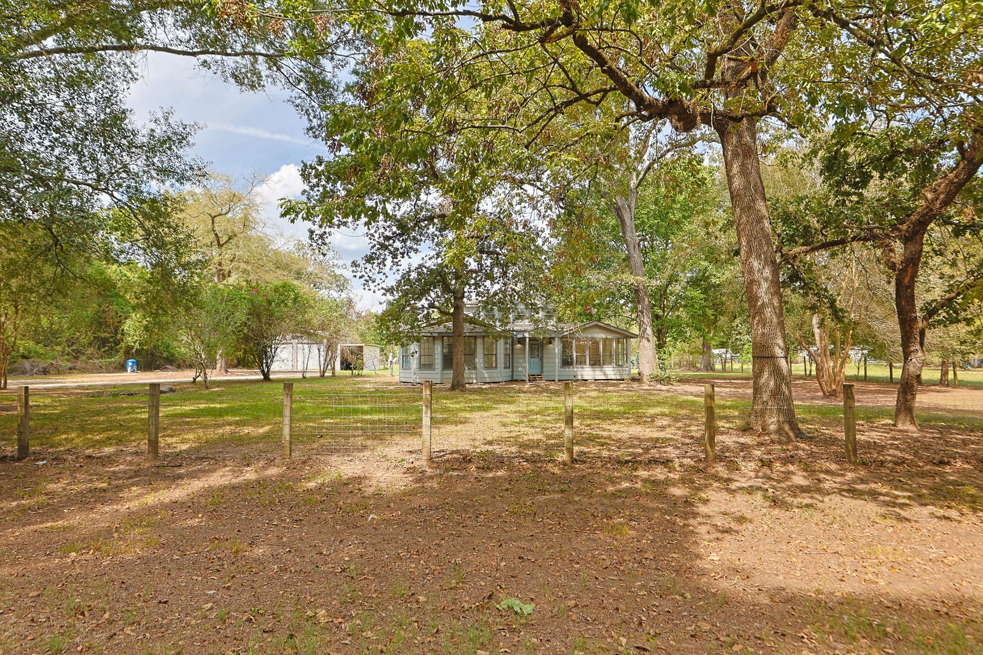 25752 Deer Trail, Hockley, TX 77447