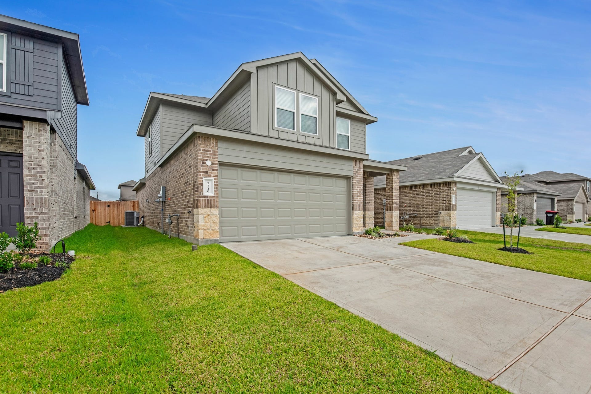 5710 Redstone Gardens Dr, Spring, TX 77373