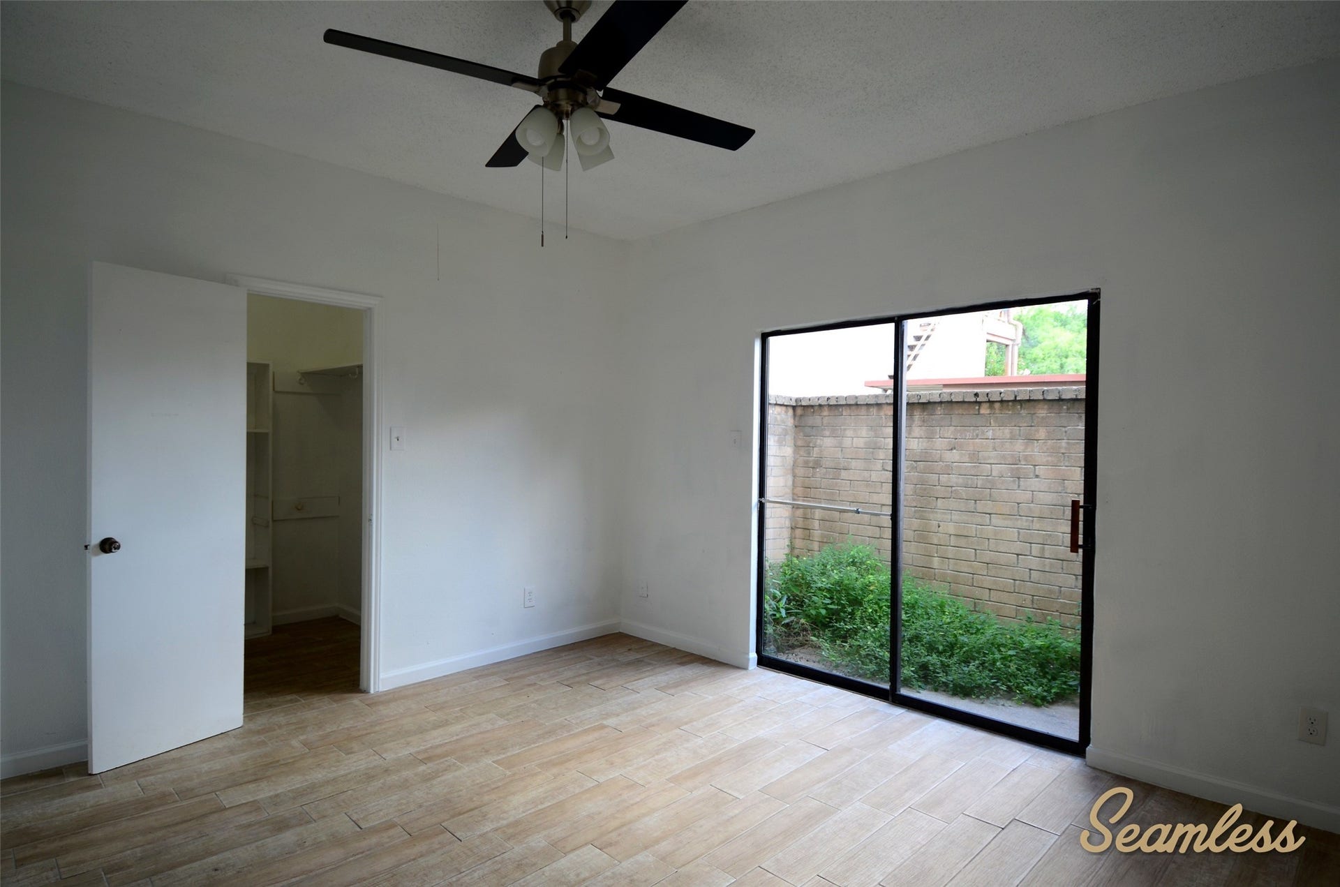 8253 Sands Point Drive, #165, Houston, TX 77036