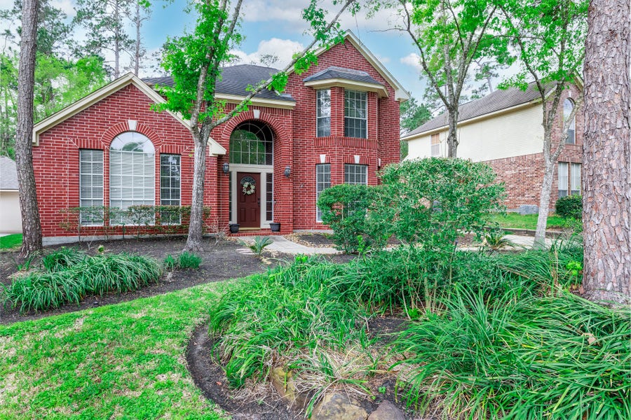 Property photo for 107 N Sunny Slope Circle, The Woodlands, TX
